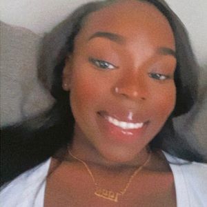 Meet your Posher, Imani